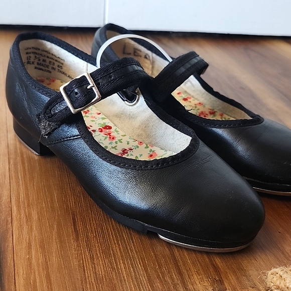 Capezio Girls Tap Shoes 12.5 - Picture 3 of 5